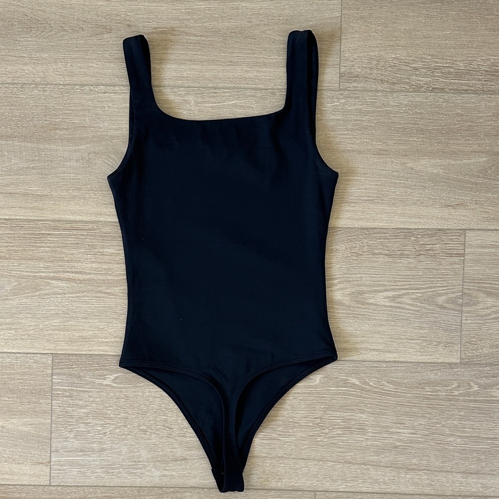 Aritzia Black Squareneck Original Bodysuit - Picture 4 of 7